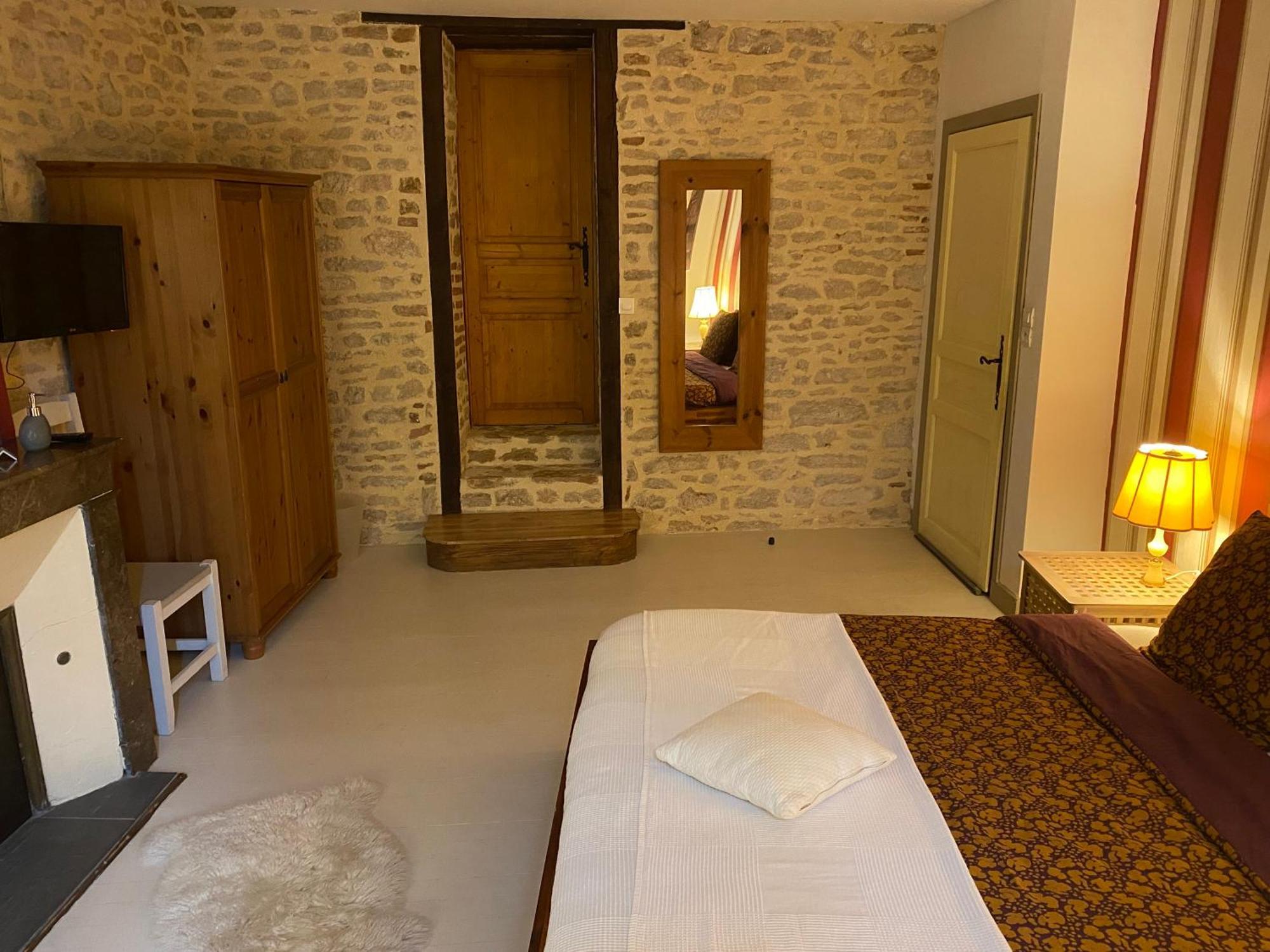 Chambre D'Hotes Les 3 Cochons D'Olt Arcambal Exterior photo